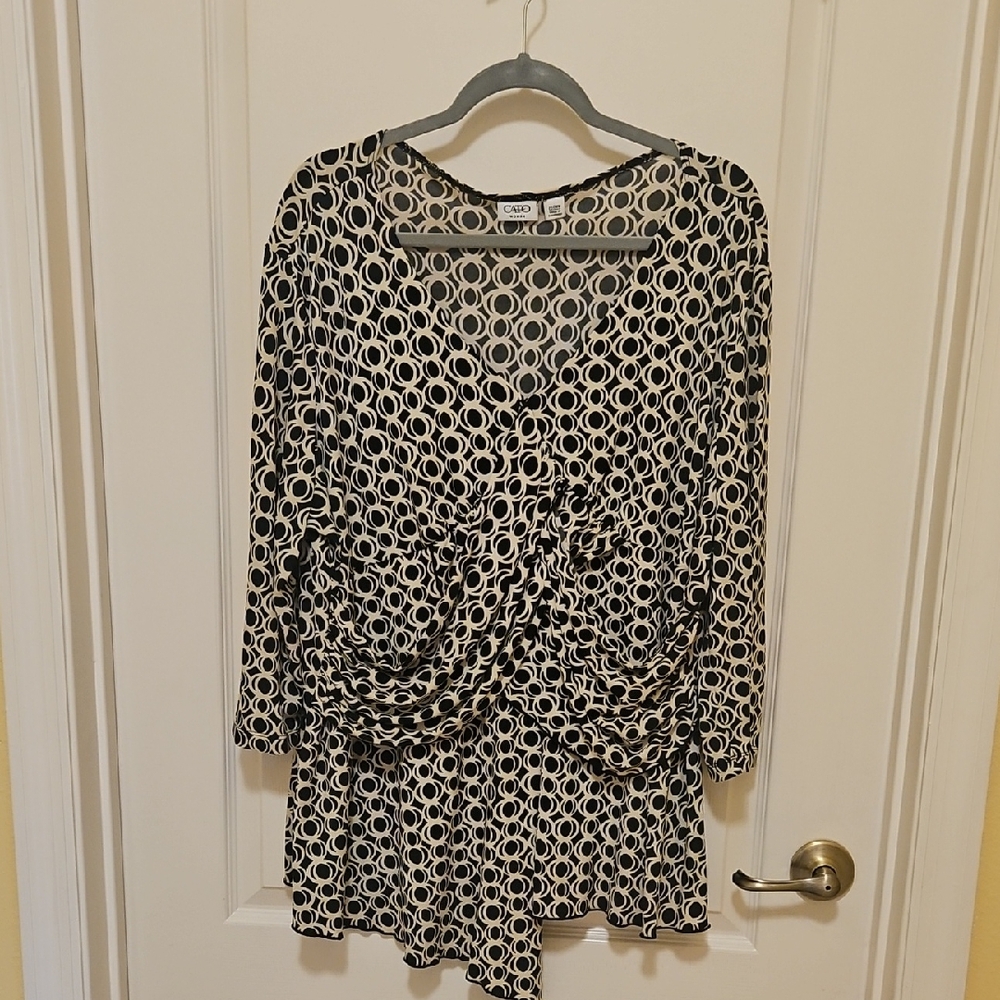 CATO  Patterned Women's Top Long Sleeves Black Beige Size 22-24W